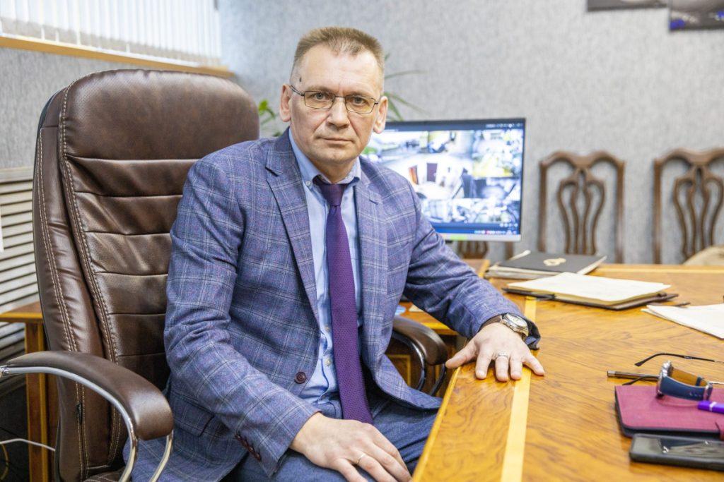 Директор