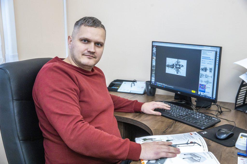 Главный инженер корпуса ремонтных свиноматок, супороса, опороса и отъемышей Василий Ковшер