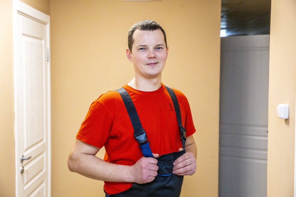 Начальник по хозяйственной части Андрей Галай