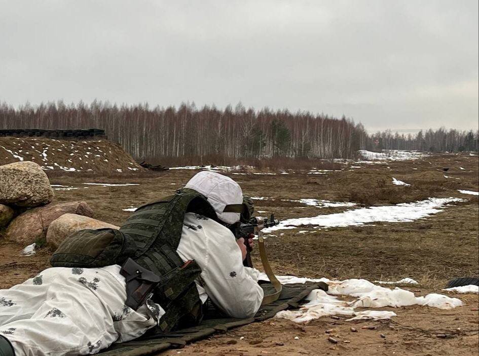 Летчики Беларуси и России отрабатывают подавление ПВО противника в Мачулищах