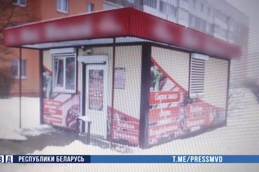 Заходили под видом налоговиков — серийные воры грабили небольшие магазины