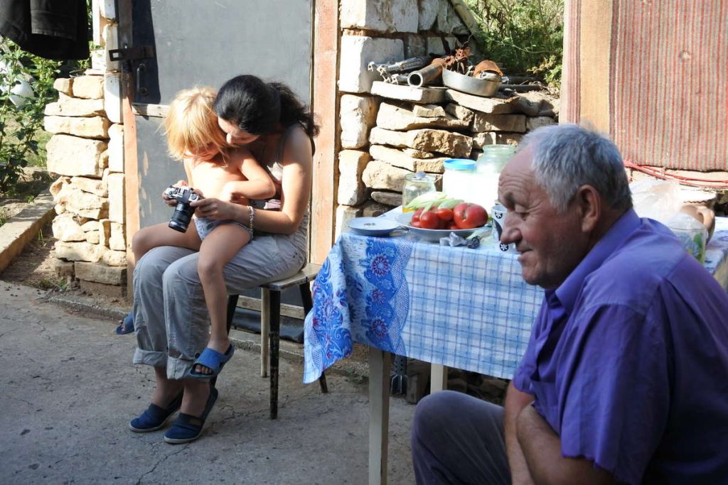 Дети Донбасса понимают — есть те, кто их убивает. Белоруска более 8 лет ездит помогать в ДНР