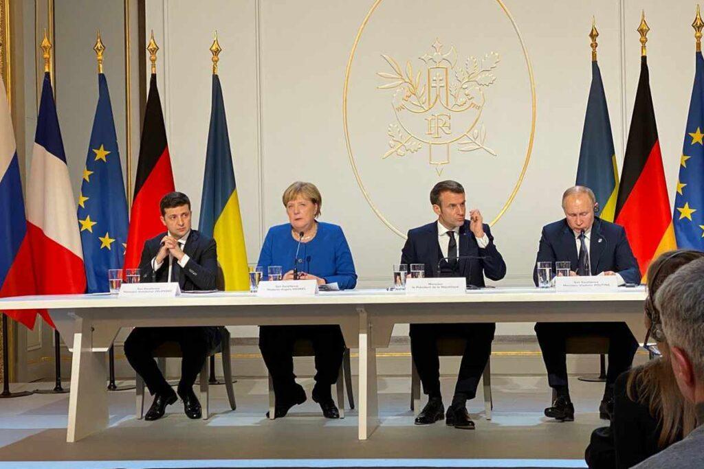 В Украине не исключают «Минска-3». Но нужны ли новые соглашения Западу?    