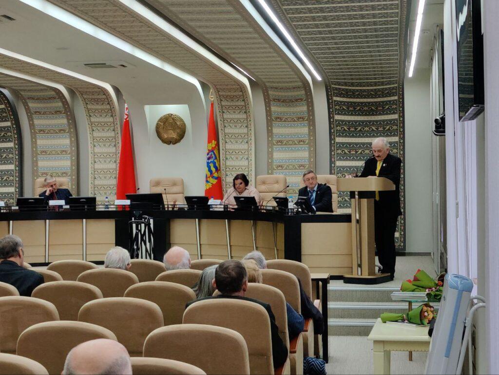Писатели области