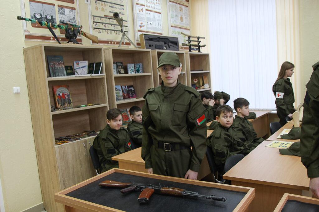 В Солигорске открыли военно-патриотический клуб «Родник»