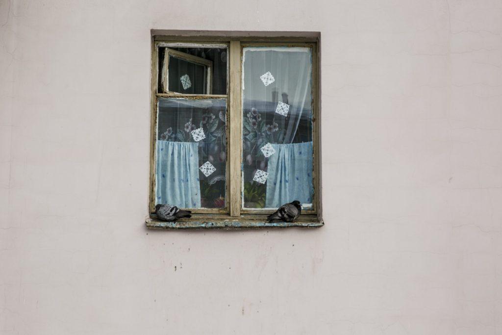 ФОТО ДНЯ: в чужих окнах чужие жизни