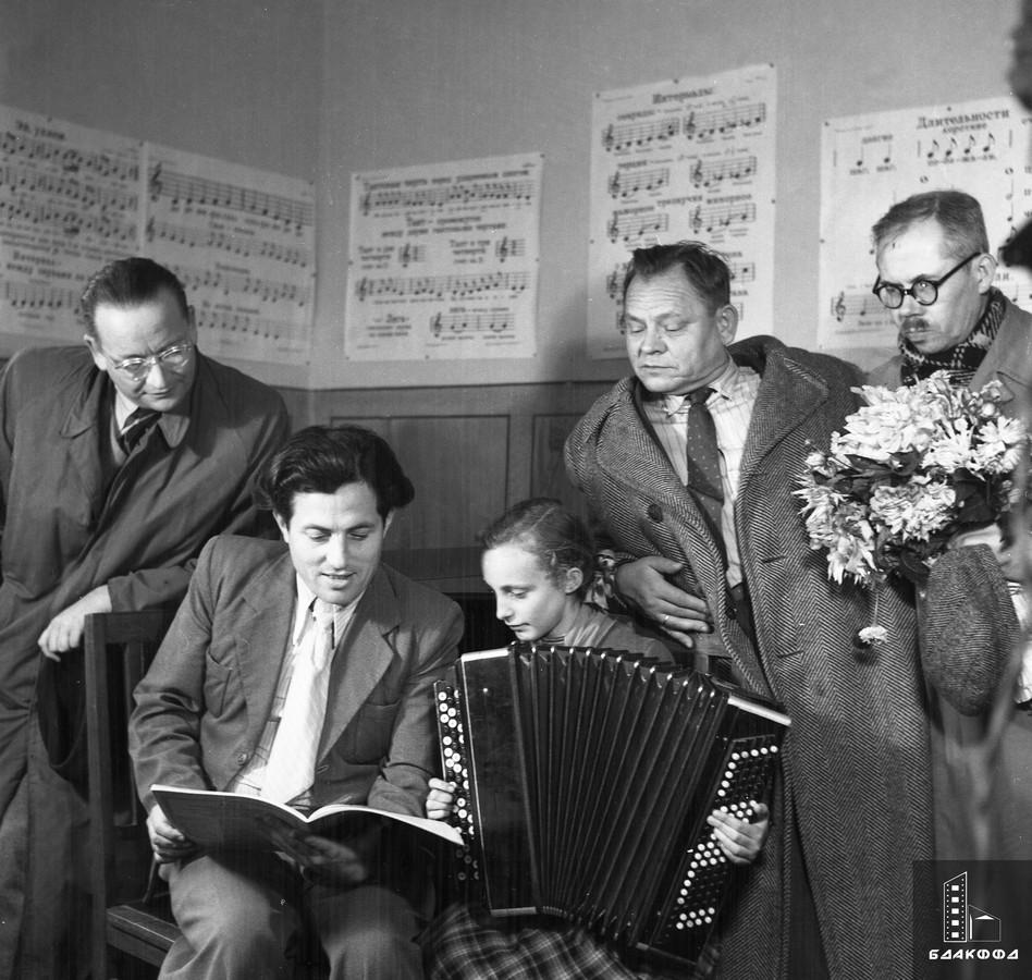 Делегация Общества польско-советской дружбы в музыкальной школе города Слуцка, 14 сентября 1954 г
