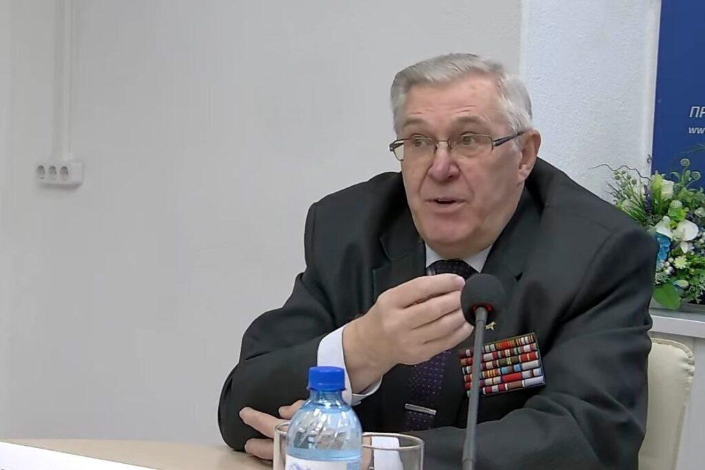 Атаманов: за каждой буквой Конституции стоит народ