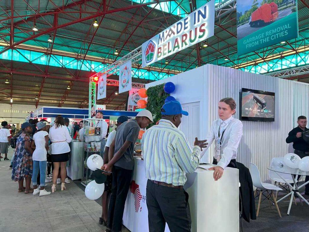 На крупнейшей выставке Зимбабве Zimbabwe International Trade Fair представлена Национальная экспозиция Беларуси