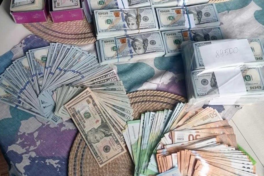 Пять частных компаний поставляли в Беларусь медтовары по завышенным в 4-5 раз ценам