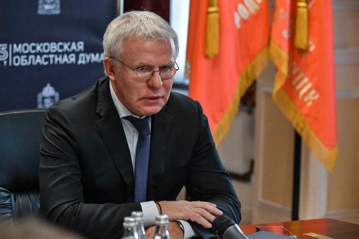 Чиновник Фетисов