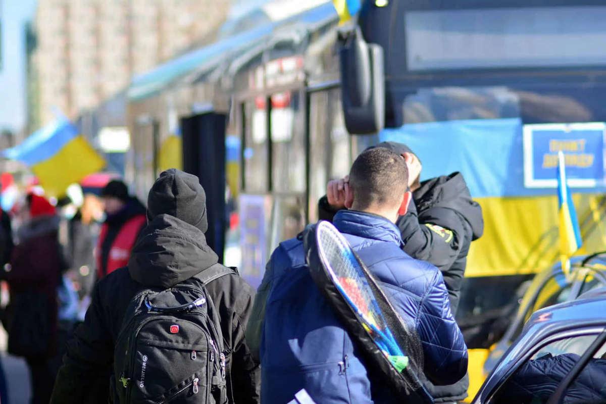 Братская помощь украинским беженцам нужна, но при этом важно не терять бдительности