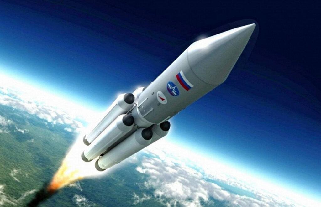 Сверхтяжелую ракету продолжит создавать «Роскосмос»