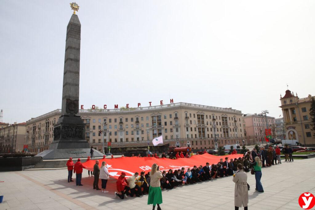 Уникальный патриотический автопробег жителей Донбасса и Крыма в формате Союзного антифашистского проекта «Наша Великая Родина» проходит практически по всей территории Беларуси с 1 по 5 мая