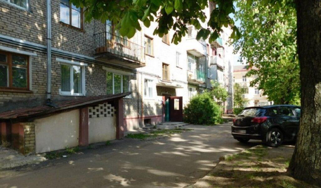 Молодая пара сняла квартиру на сутки в Бобруйске и погибла в ней