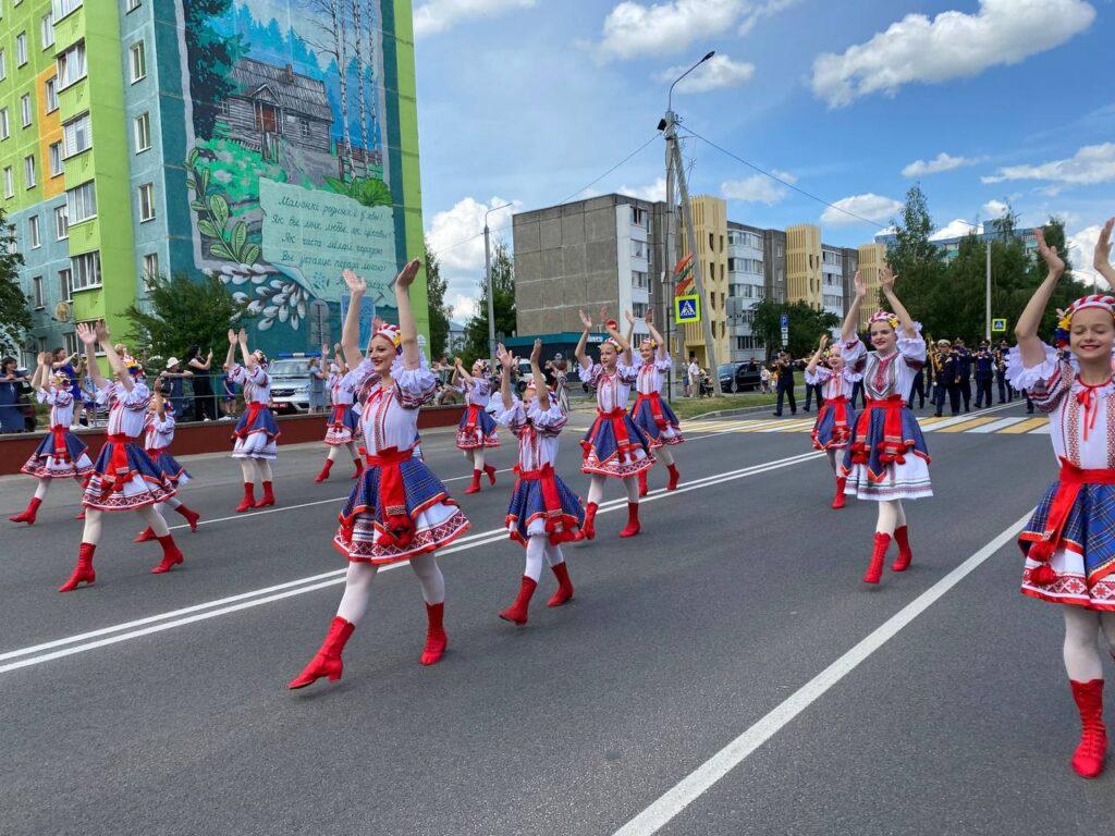На 430-летие в Столбцах прошло торжественное шествие