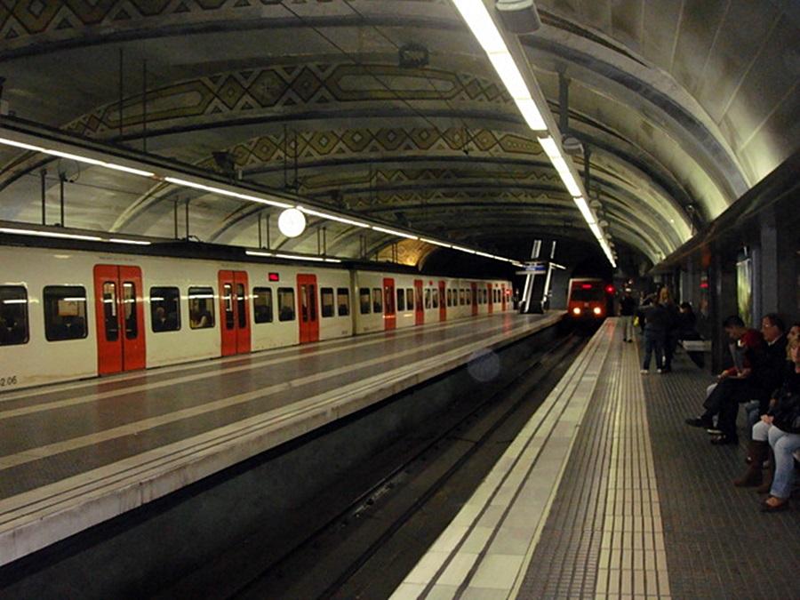 Метро с запахом канализации. Как устроен общественный транспорт в Европе