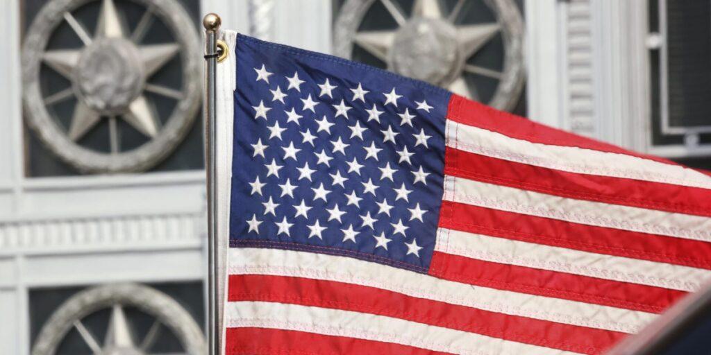 США