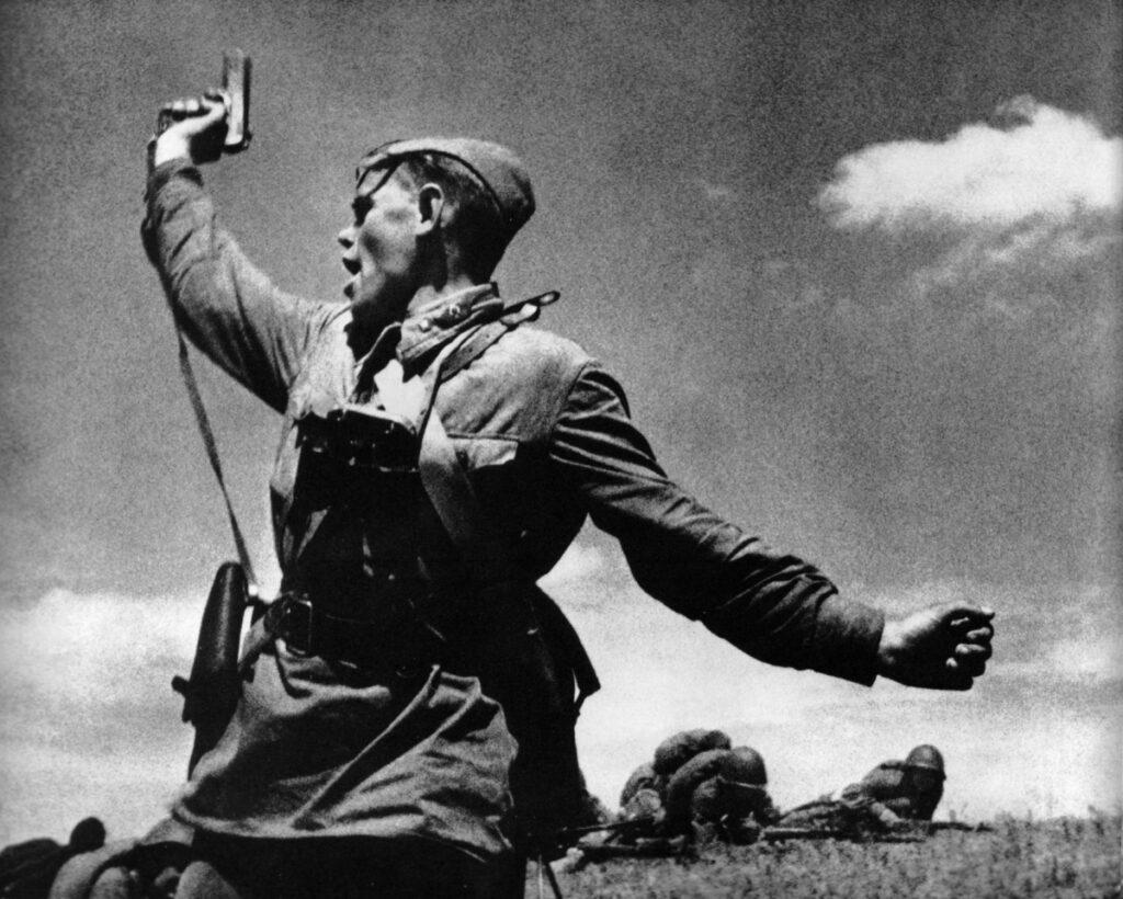 Его именем названа улица. История Ивана Лобачика, мученической смертью павшего в бою