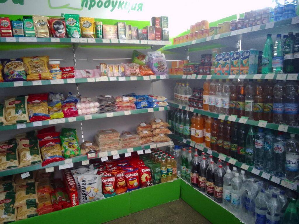 Пустуют ли прилавки в сельских магазинах Логойского района?