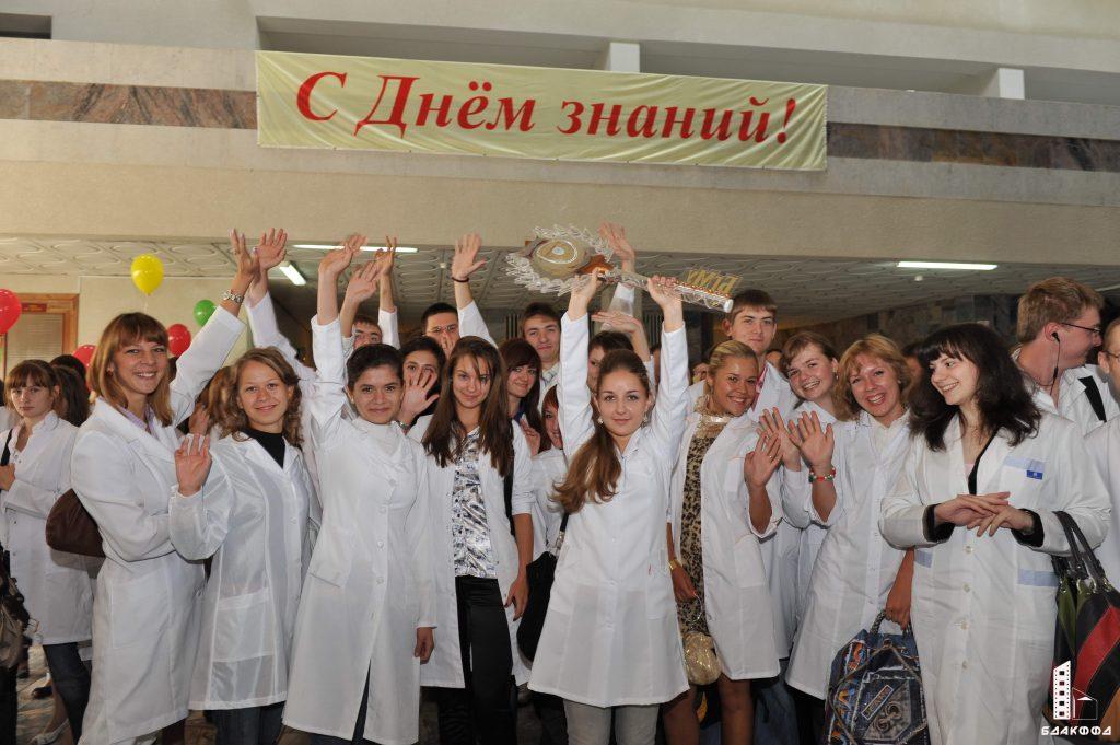 Первый раз в первый класс. Фотохроника праздника, объединяющего всех