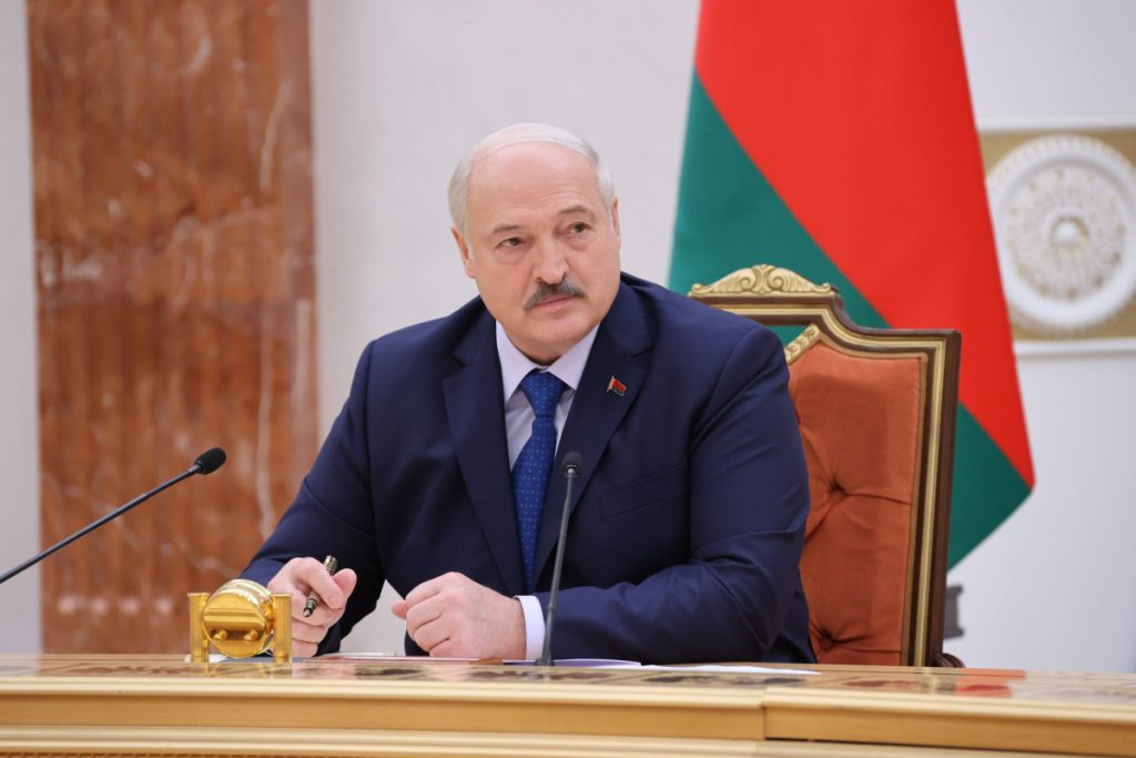 Лукашенко провел ряд телефонных разговоров с зарубежными лидерами