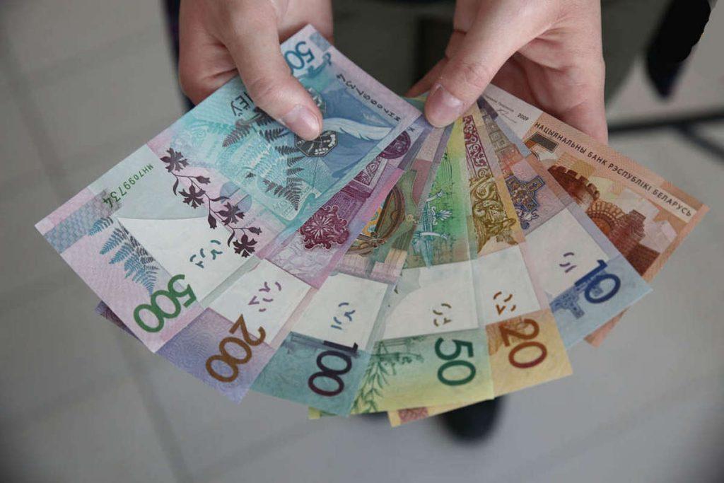 Победа над «Минском» стоила «Слуцку» 370 рублей, соперника предупредили за…собаку