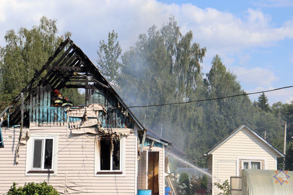 Дача горела в Червенском районе — хозяев дома не было