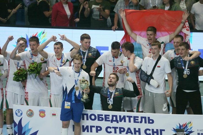 Гандболисты сборной Беларуси вырвали победу в финале у команды России