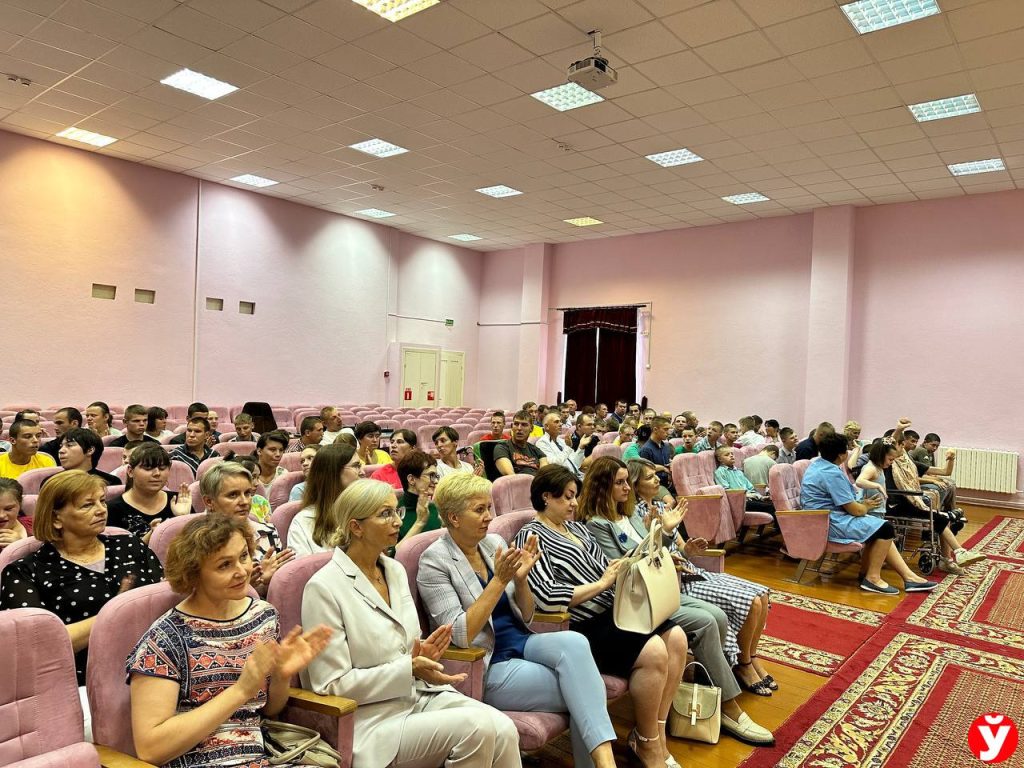 Червень интернат