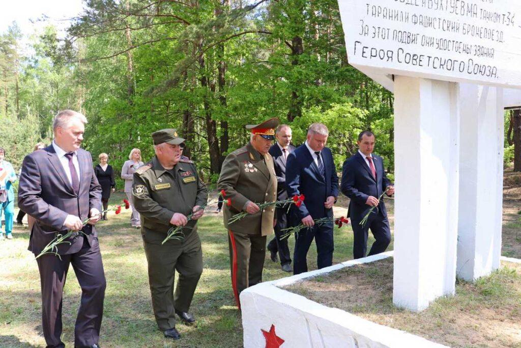 Беспримерный подвиг танкистов на белорусской земле у станции Черные Броды