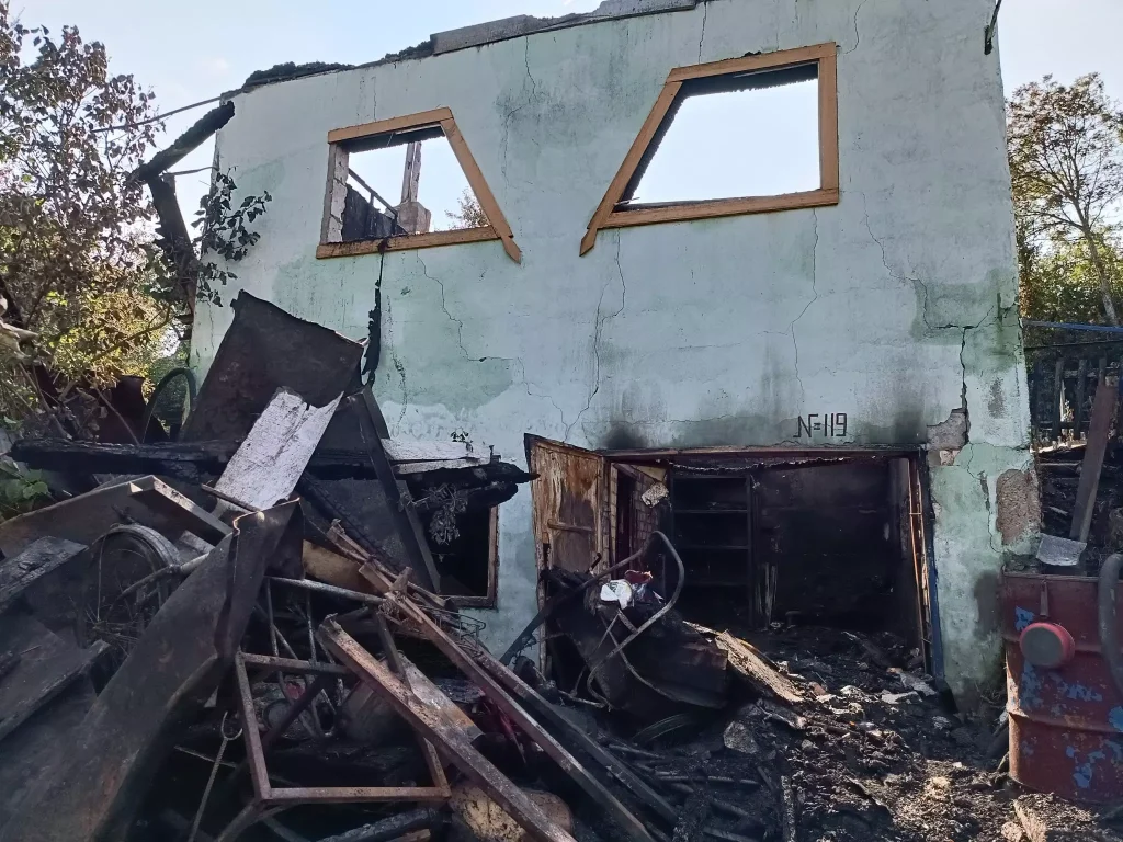 «Со вторника праздновал день рождения». Подробности пожара на даче под Смолевичами