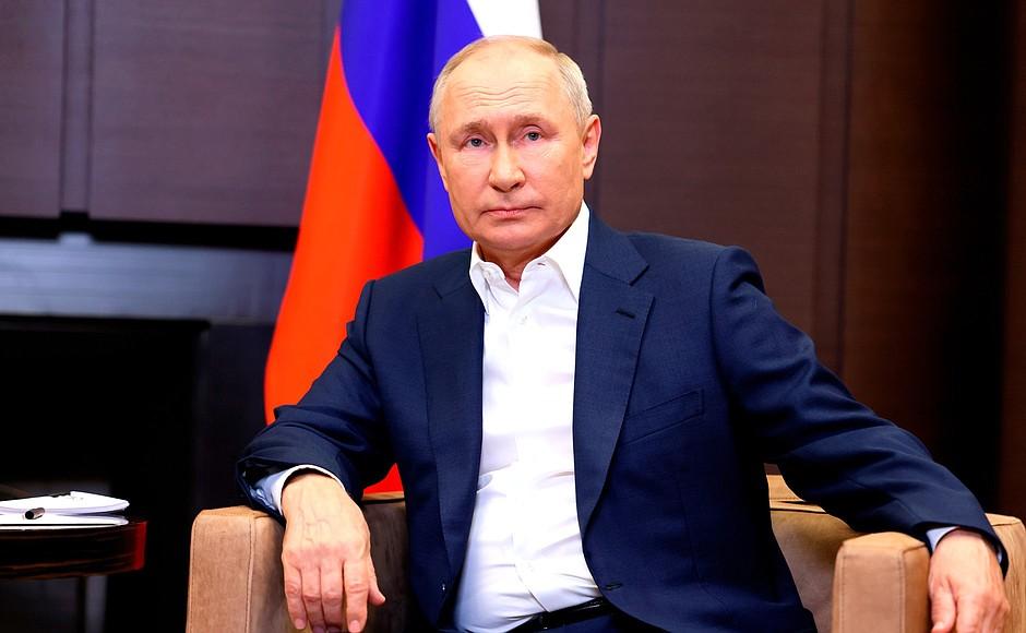 Украине важно не забыть гопак. Путин оценил перспективы переговоров