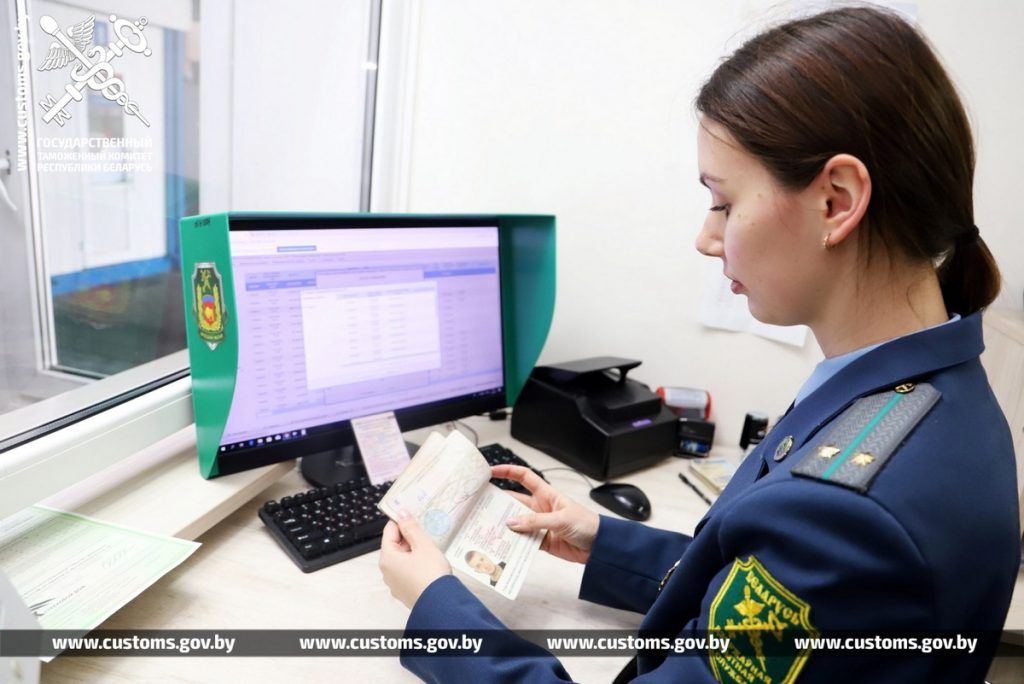 В двух белорусских пунктах пропуска таможенники станут пограничниками с 1 октября