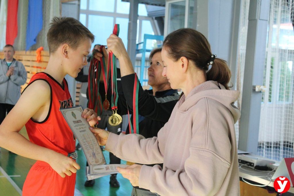 баскетбол Логойск