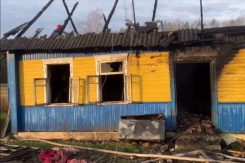 Три человека погибли на пожаре в Столбцовском районе