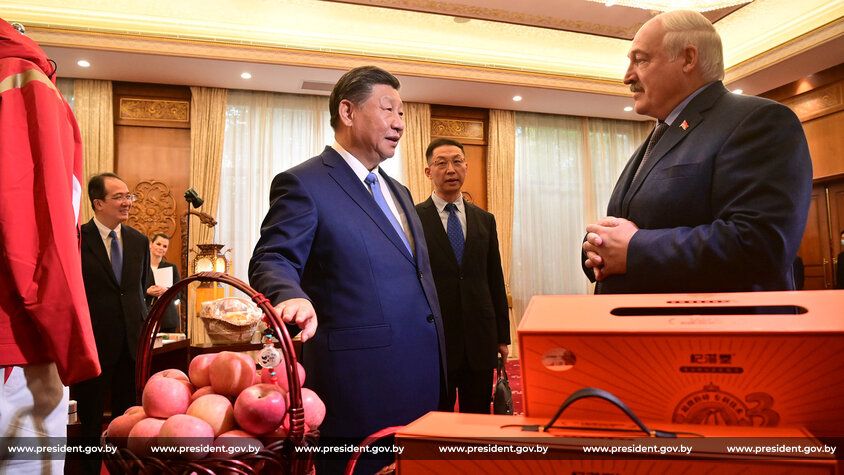 Что осталось за кадром визита Лукашенко в КНР