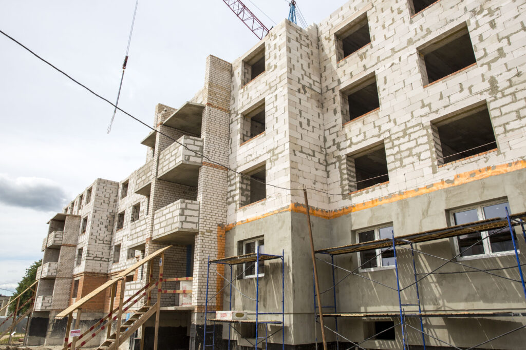 В Борисове председатель ЖСПК на ворованные деньги построила квартиру