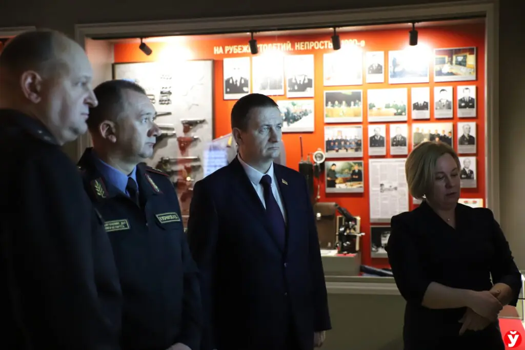 дворец клеопатры египет. гробница царя геншин. Old temple inside. зал дуат геншин импакт. храм истины индия.