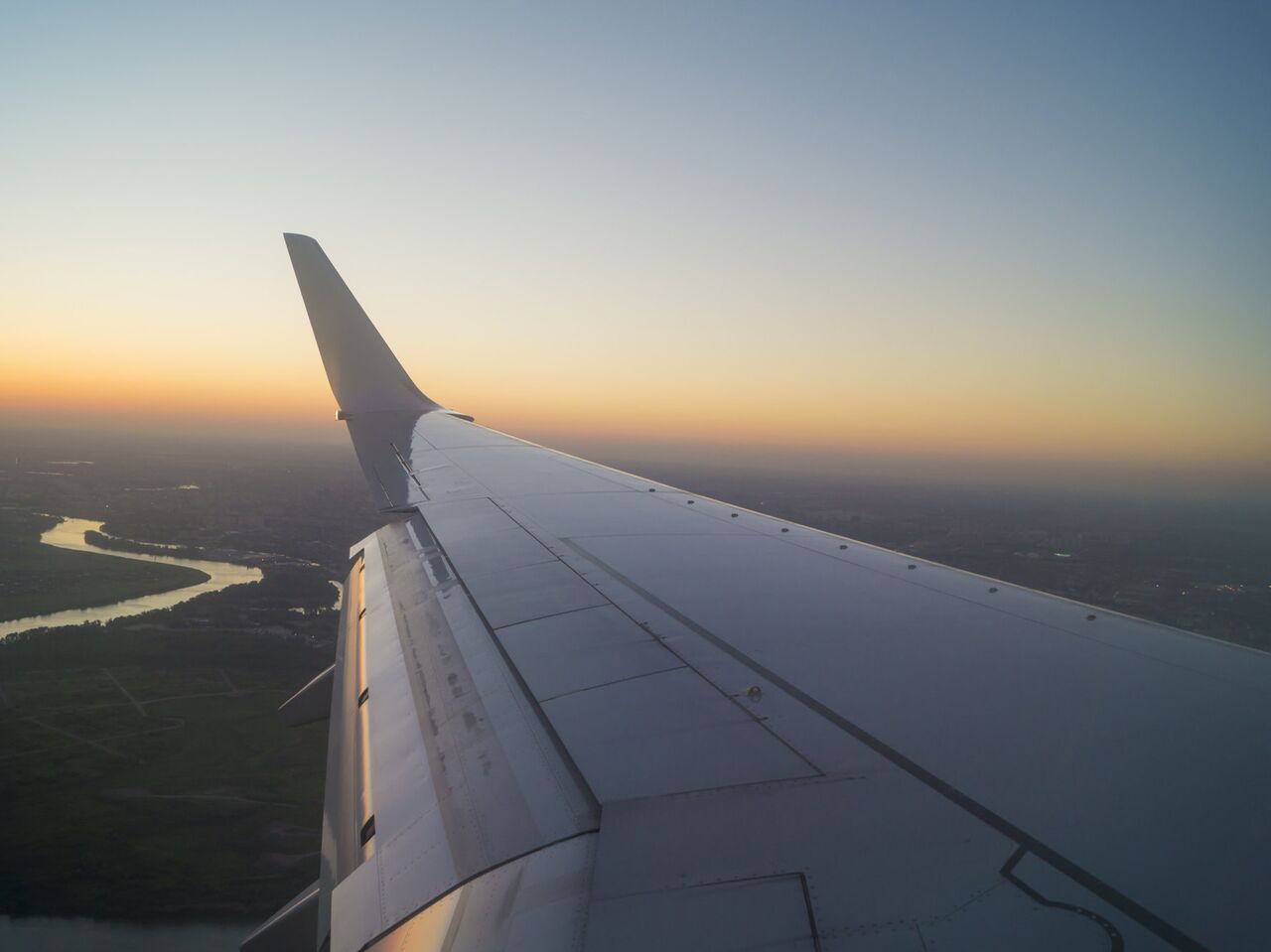 найти военную технику меч. ан 2 крушение. ан 8 сертолово. самолет найденный в лесу в 1985 году. заброшенные самолеты в нижегородской области.