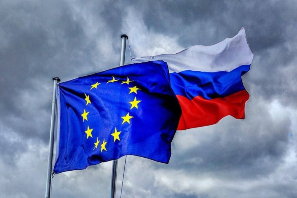 Флаги Евросоюза и России