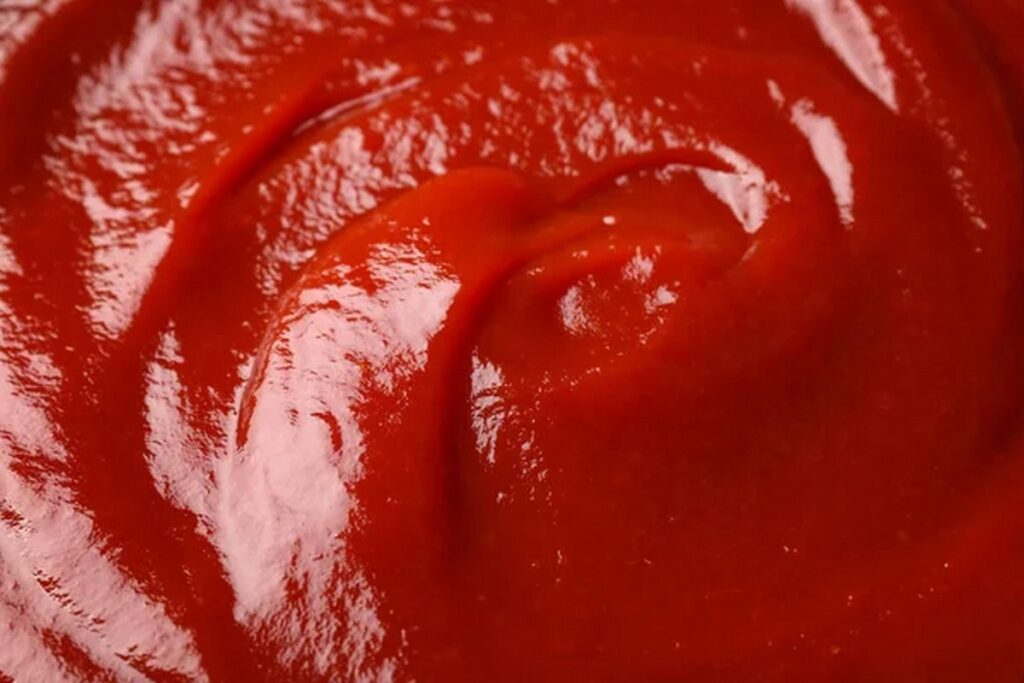 В Беларуси запретили продавать популярную томатную пасту из России