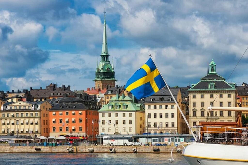 Протокол о присоединении Швеции к НАТО вступил в силу
