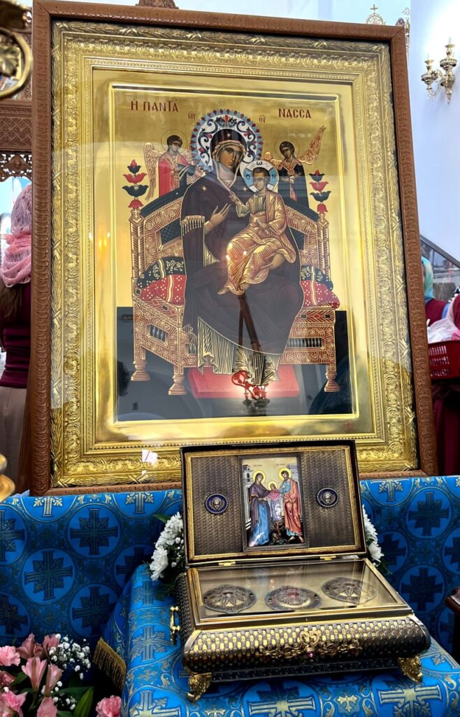 В Борисов прибыл ковчег с частицей Пояса Пресвятой Богородицы