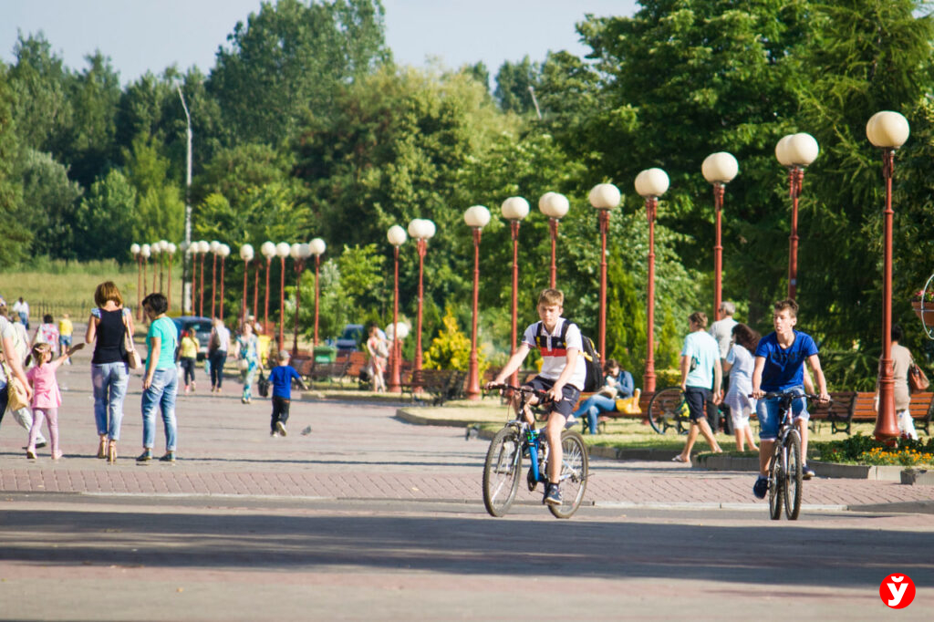 лето город велосипеды