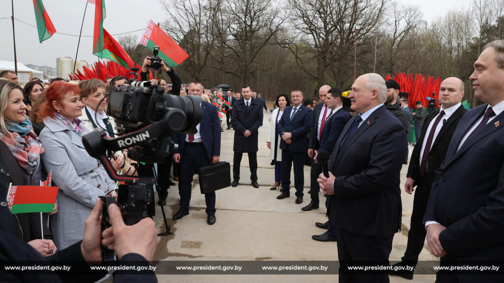 «Санкций нет. Забудьте, для вас санкций нет». Лукашенко — правительству и чиновникам