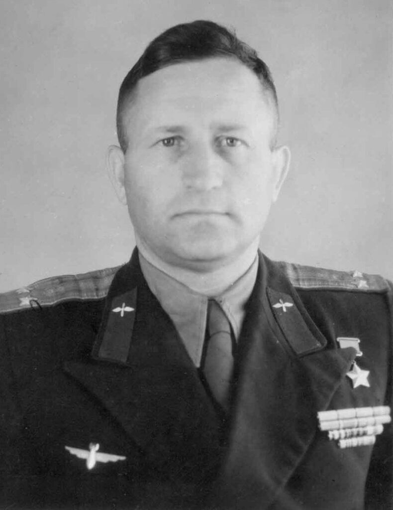 летчики-герои Советского Союза Паничкины