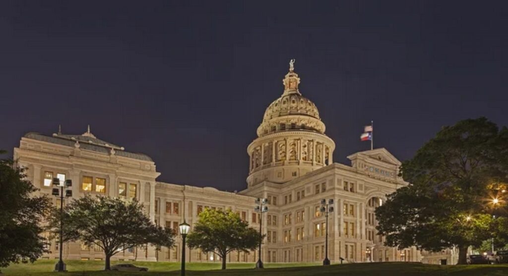 Судьба Техаса: отвалится ли от флага США одна Одинокая звезда