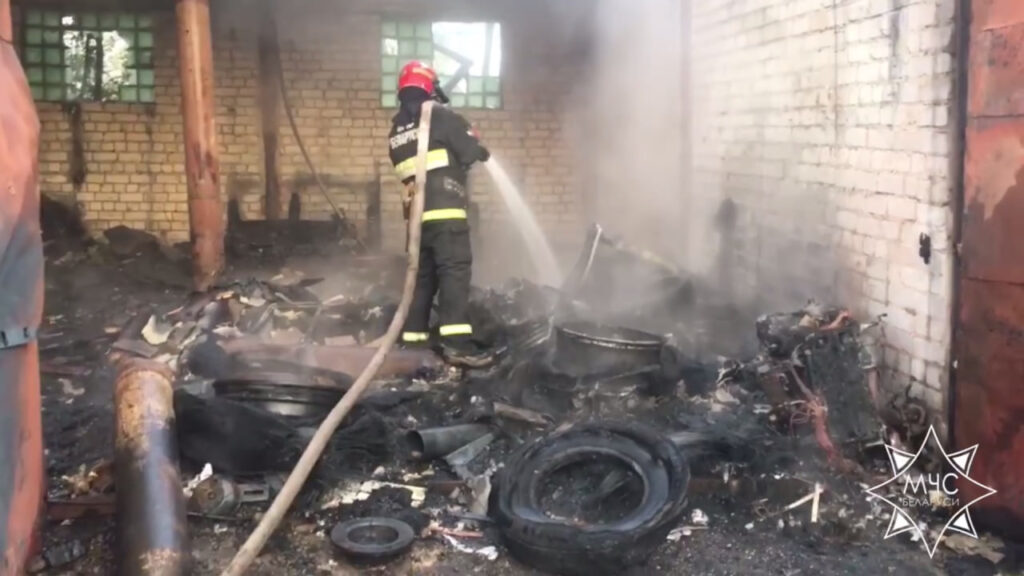 пожар гараж Солигорск