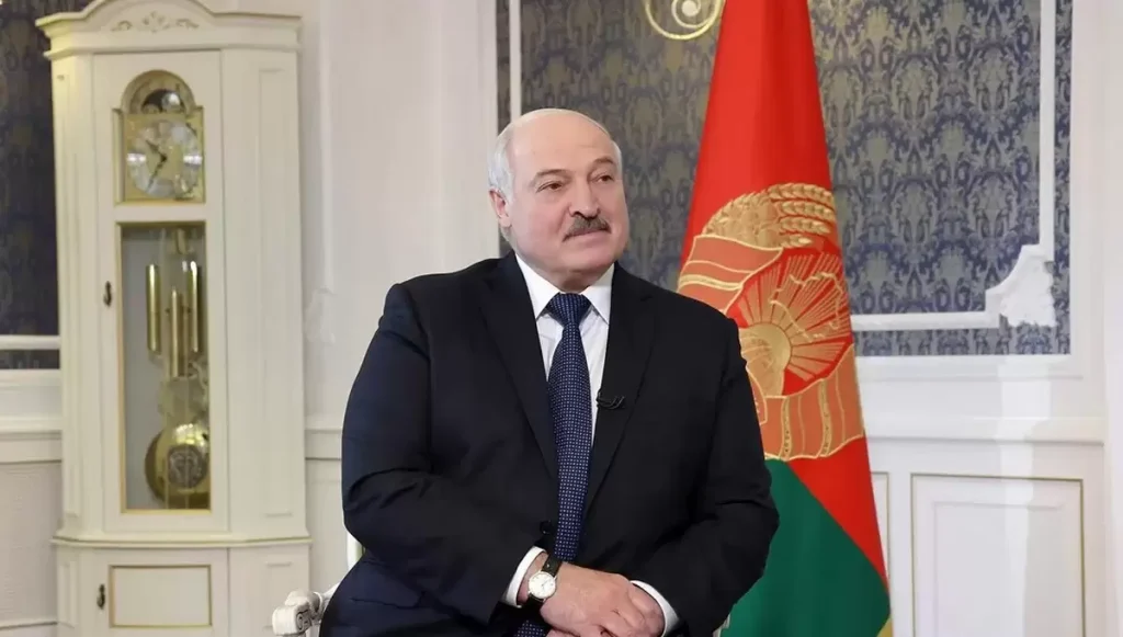 Лукашенко поблагодарил военнослужащих и ветеранов войск ПВО за службу